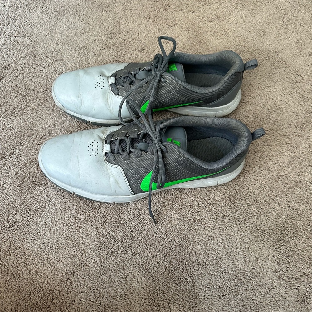 Men’s Nike golf shoes